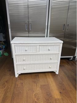 Wicker Henry Link Dresser