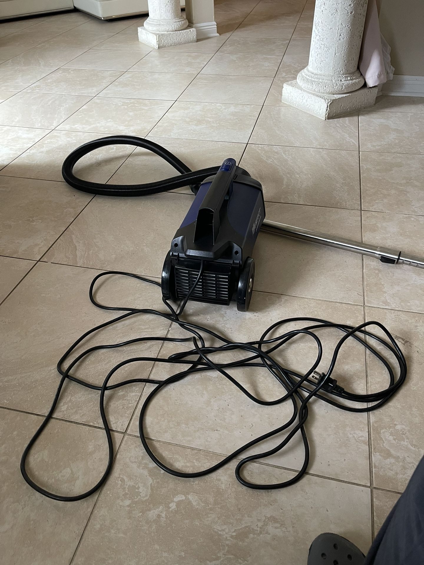 Selling New Vacuum Cleaner