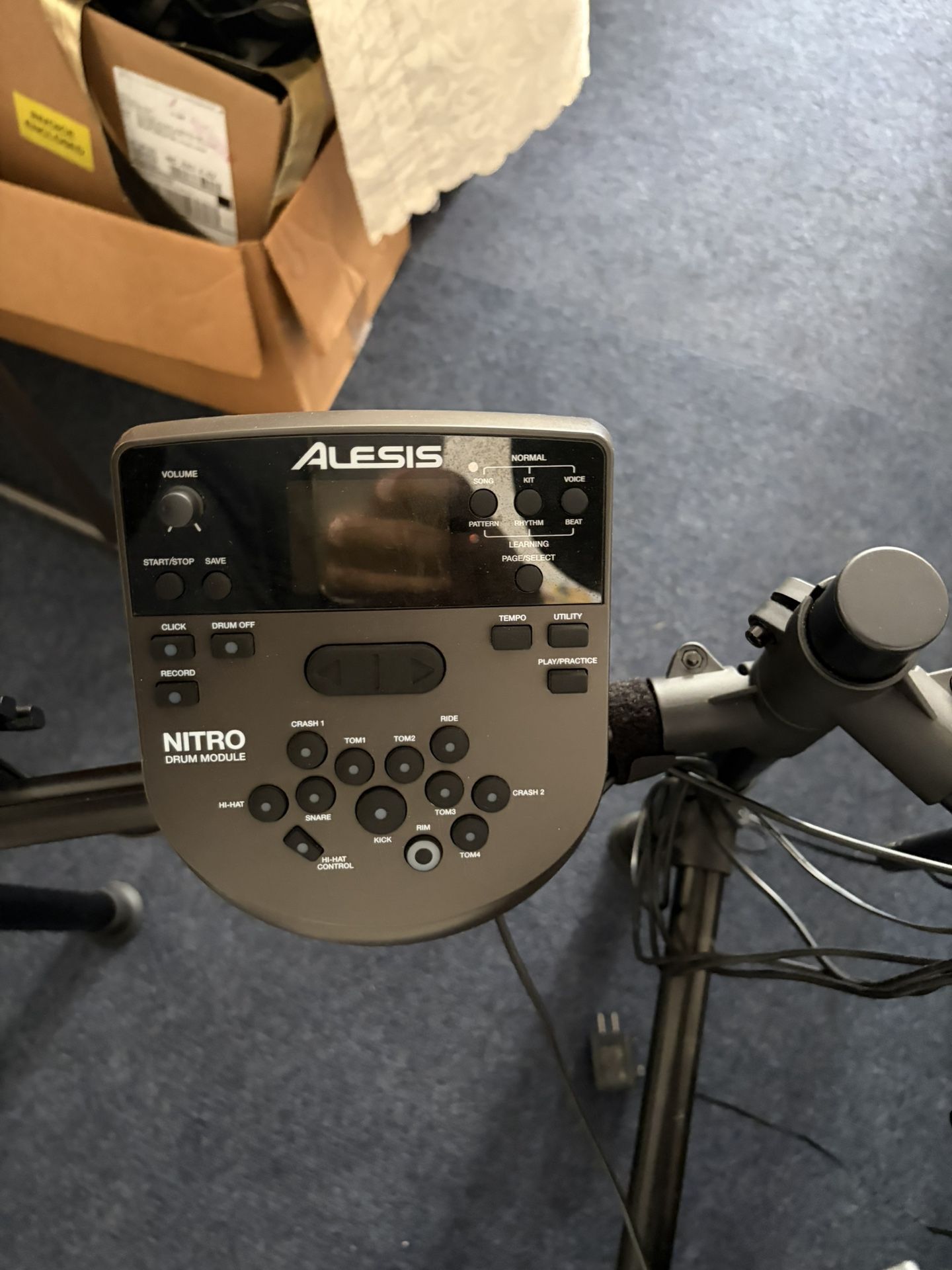 ALESIS NITRO DRUM MODULE