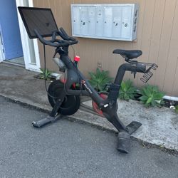 Peloton Bike