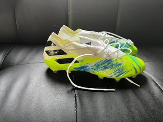 Zapatos De Fútbol Adidas ..60$ Size 11