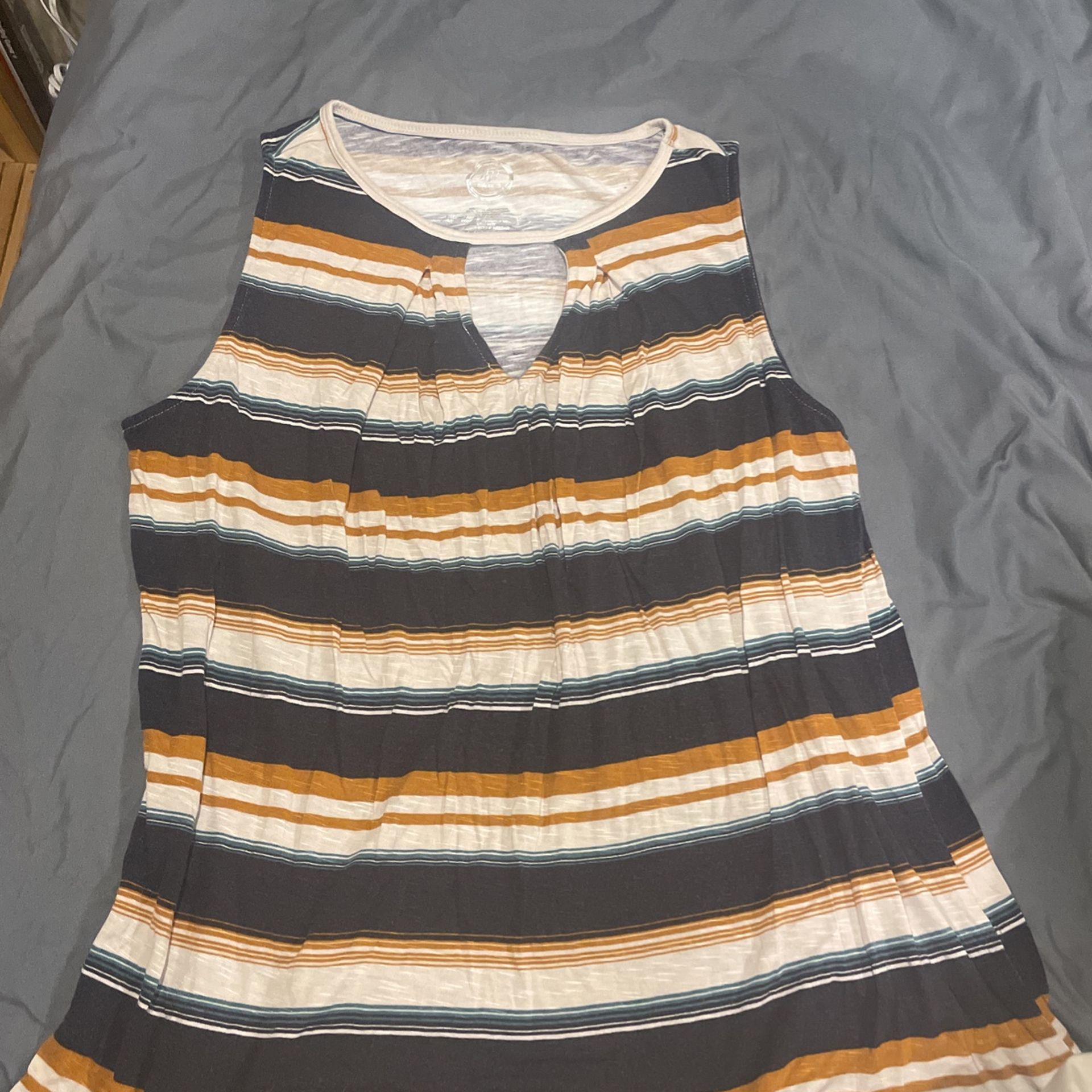 Tank Top Size Large