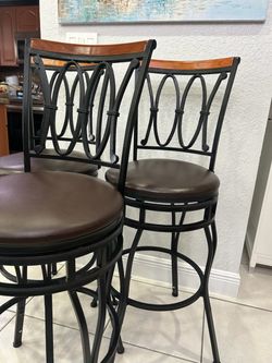 3 Barstools