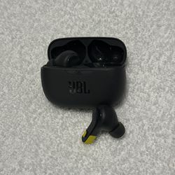 JBL Vibe Beam Wireless Earbuds