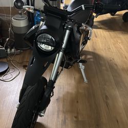 2023 Zero FXE 