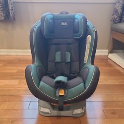 Chicco Carseat Model: Nextfit 