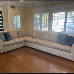 3 Pc L Shape Sectional Couch W/pillows