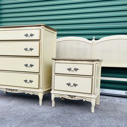 Beautiful French Provincial Full Bed Set