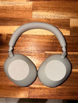 Sony xm6 headphones