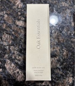 NEW OAK ESSENTIALS DEW BODY OIL $10!!!