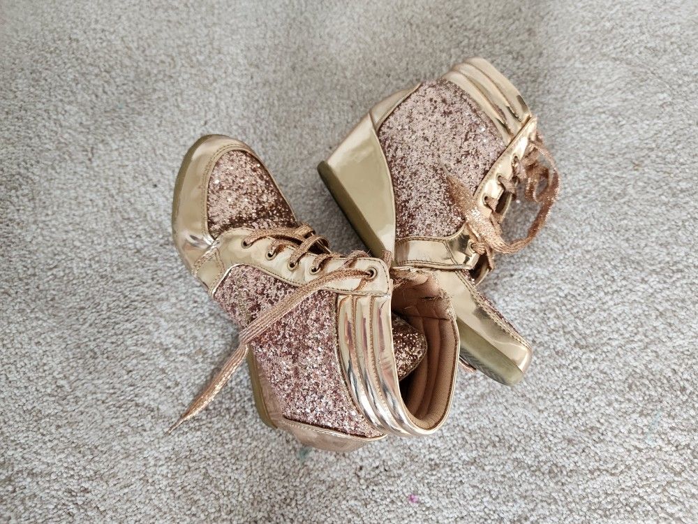 Women's Wedge Shoes