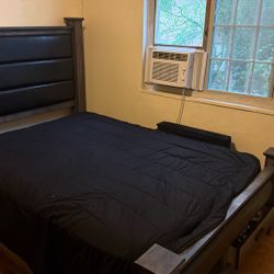 Bed Frame With Cushion 