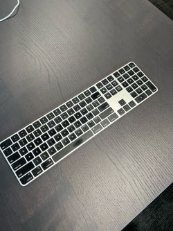 Apple Magic Keyboard with Touch ID and Numeric Keypad