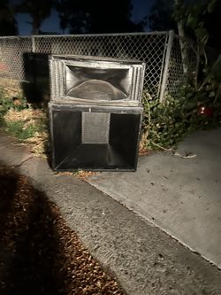 DJ/ PA Speakers Sound Great $100