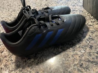 Boys Addidas Soccer Shoes