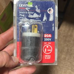 Leviton, Black & White Plug