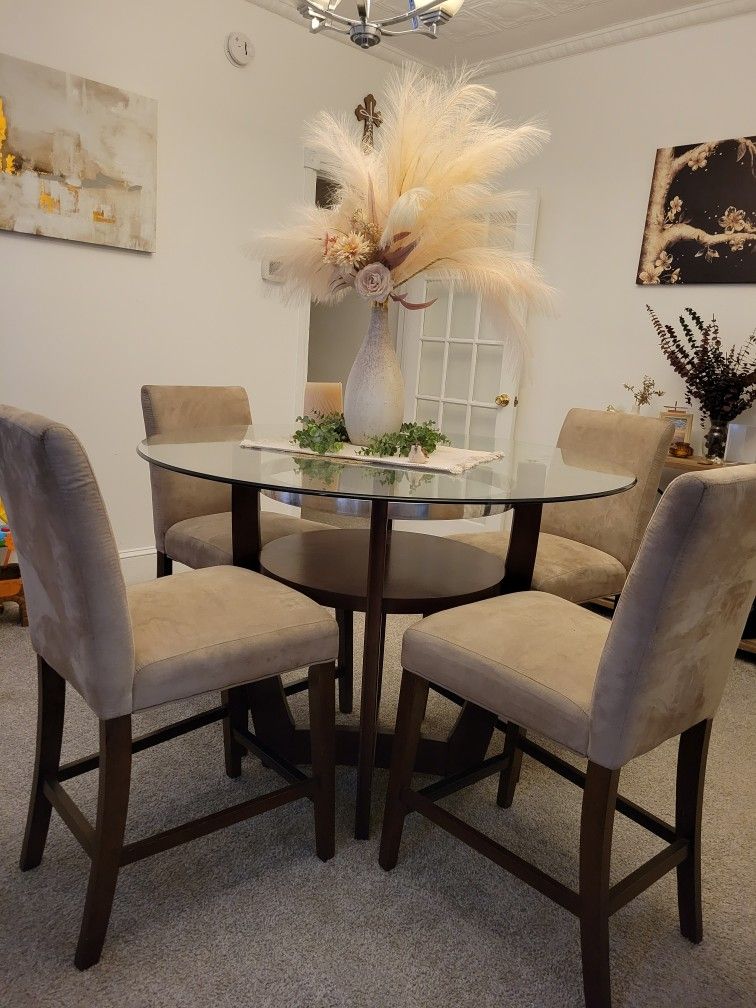 Glass Dining Room Table And Chairs