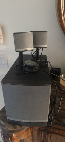 Bose. 3