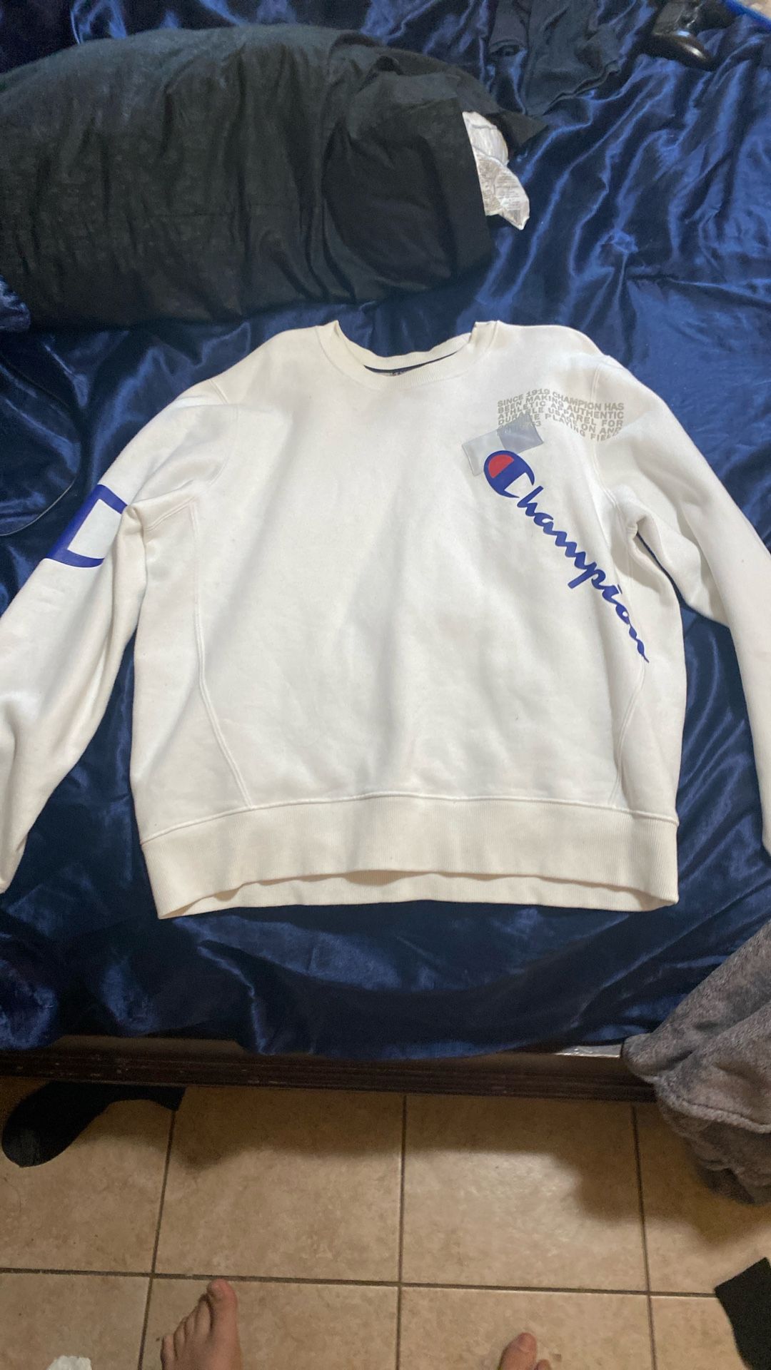 Champion Sweatshirt