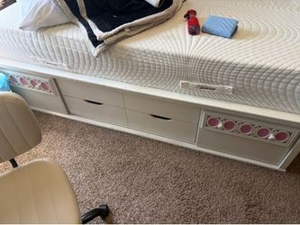 girls vanity and bed set