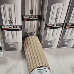 SYLVANIA LIGHT BULBS 