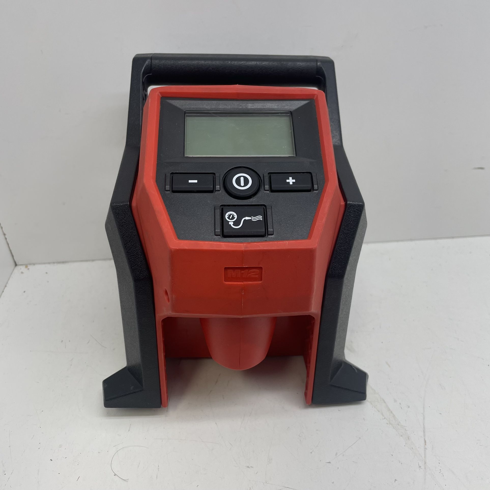 Milwaukee M12 Compact Inflator 204484