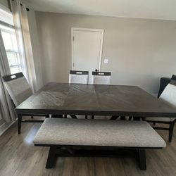 Dinner Table 