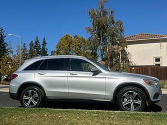 2016 Mercedes-Benz GLC 300