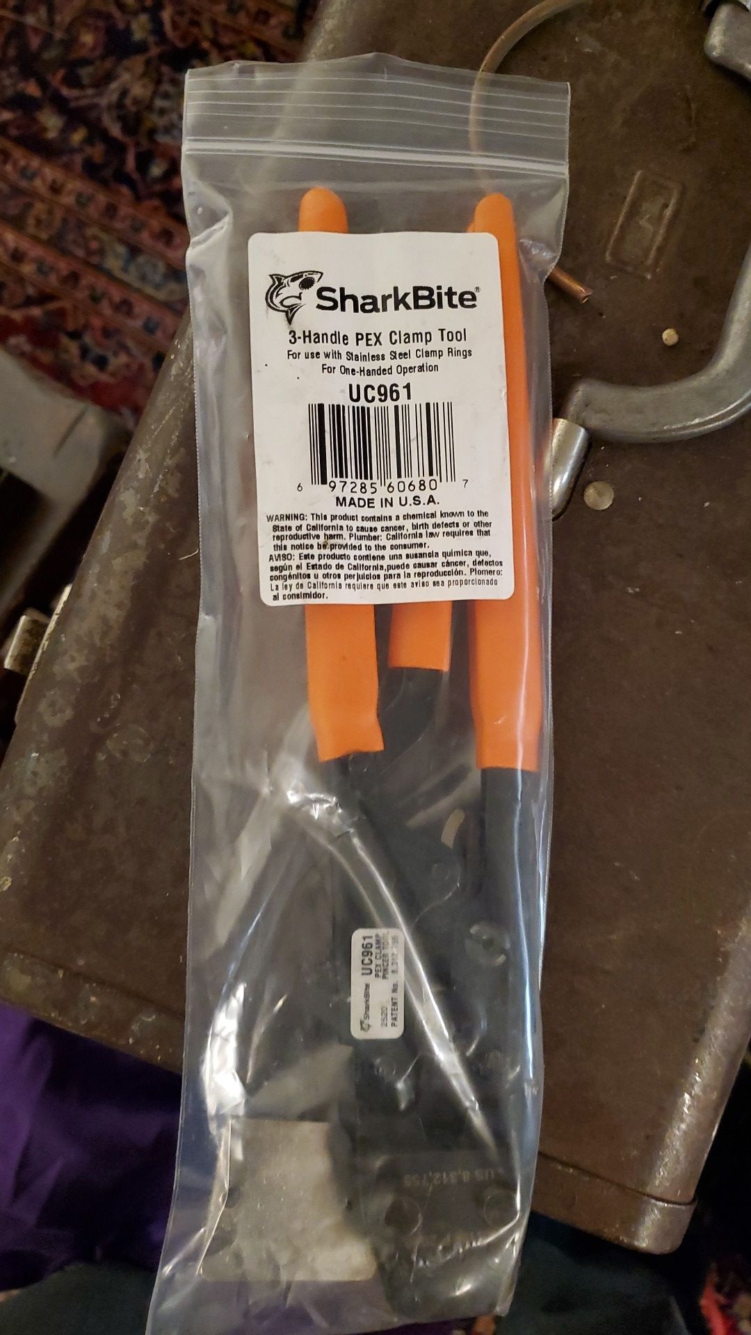Shark bite crimper