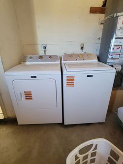 Maytag Washer and Dryer Set