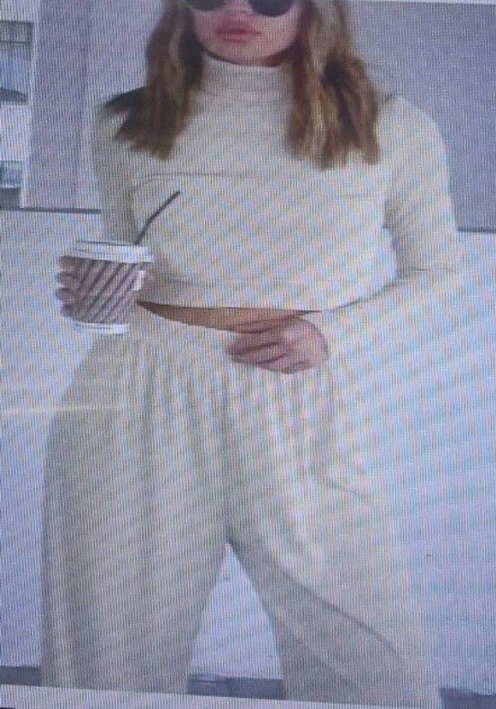 New Women's Small Cream Solid Casual two-piece Set