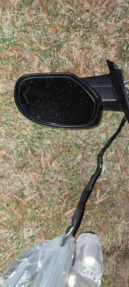 Chevy 07-13 Silverado Mirrors 