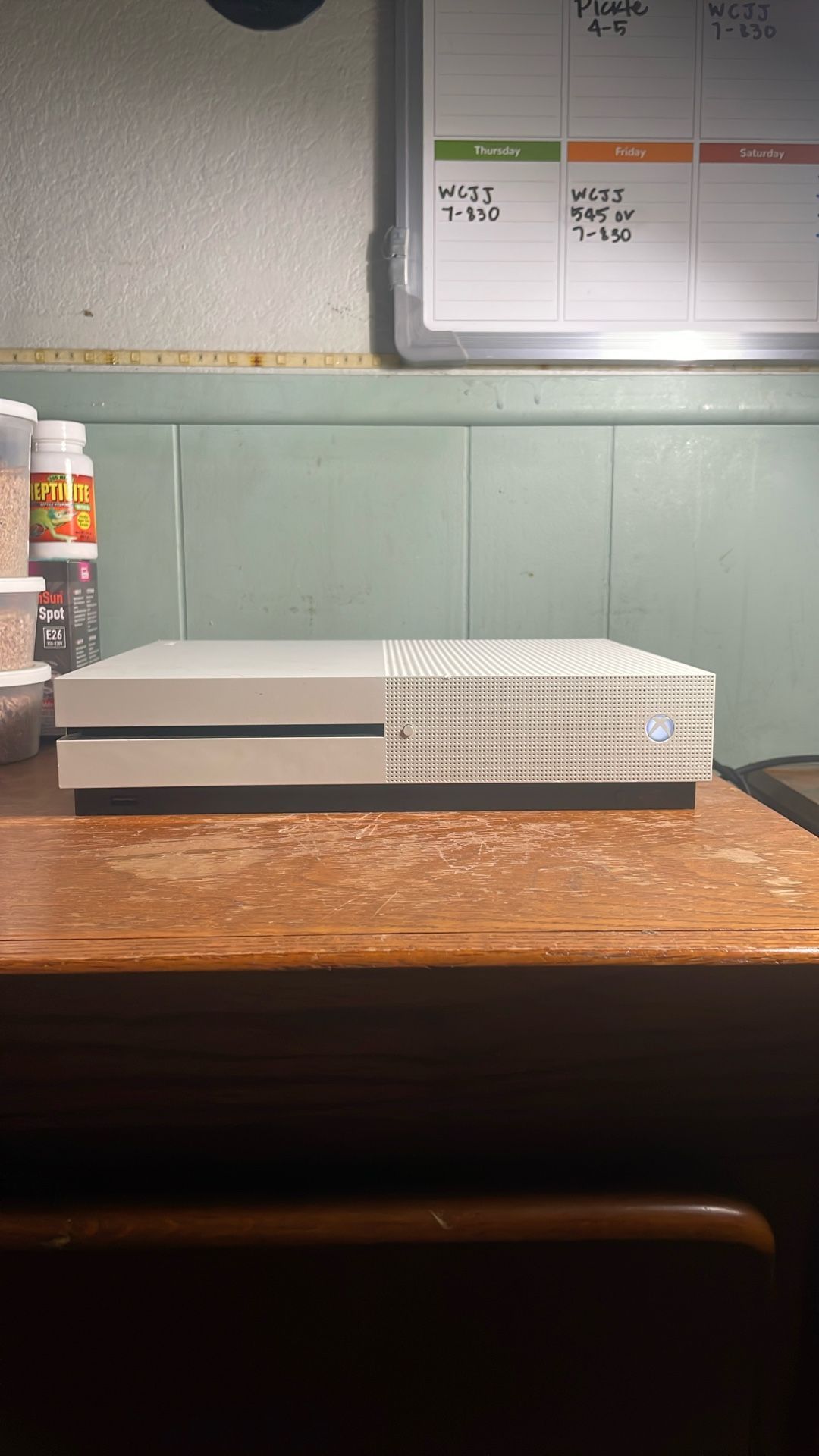 Xbox One S (NEW)