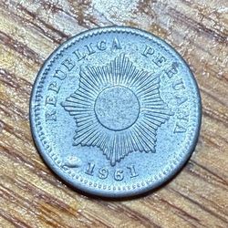 Peru 1961 ERROR Coin 1 Centavo coin Catalog KM#227 MUST SEE!