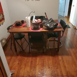 Dining Room Table /w 2chairs 