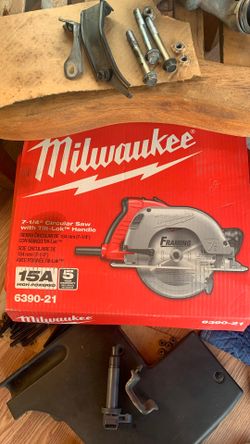 Milwaukee circular saw