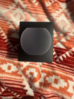 Apple: Mini Home Pod