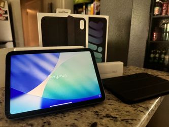 iPad mini 6 Comes with apple case and Apple Pencil
