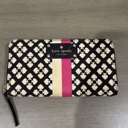 Kate Spade Zip Wallet