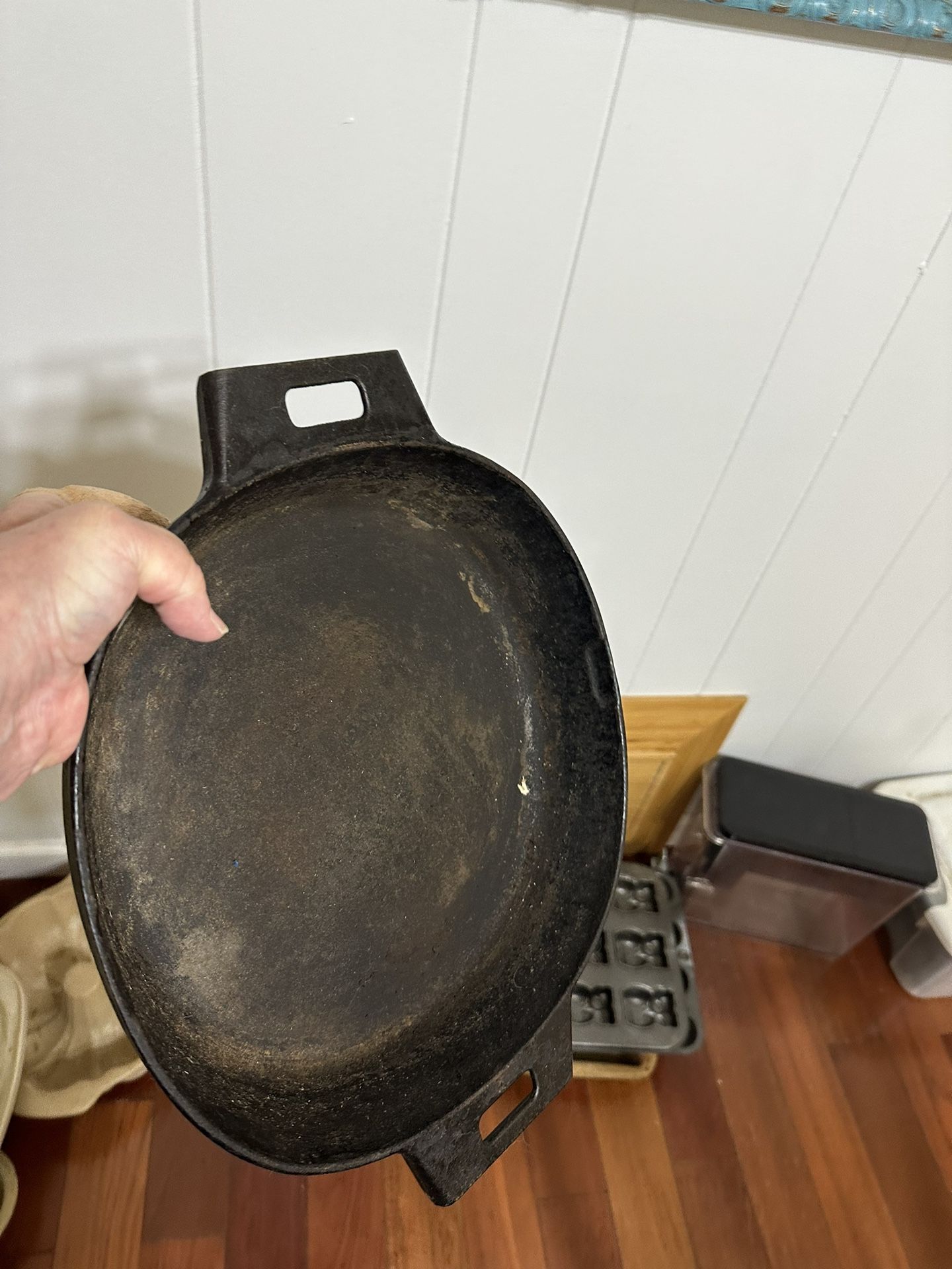 Pampered Chef Cast Iron Pan