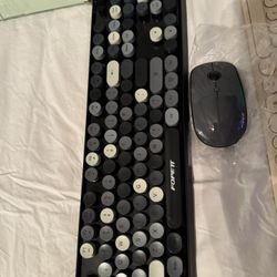 Key Board And Mouse 15$ Each New 