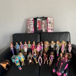 Toys: Barbies,barbis And Dolls: Everything For  100 (OBO)