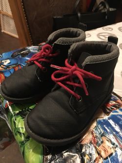 Crazy 8 Boots