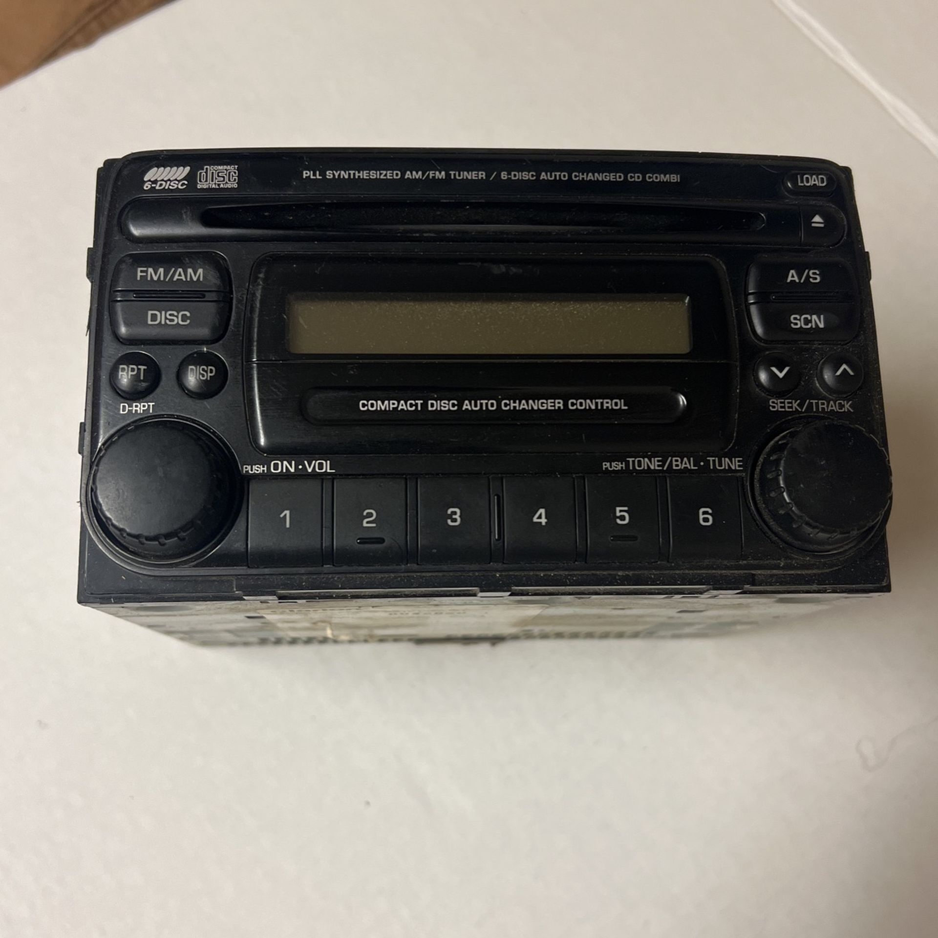 Clarion Car Stereo And Radio Plus 6 Cd Changer