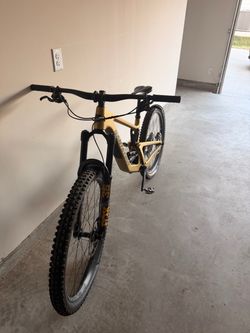 2022 Santa Cruz Bronson S Carbon MB