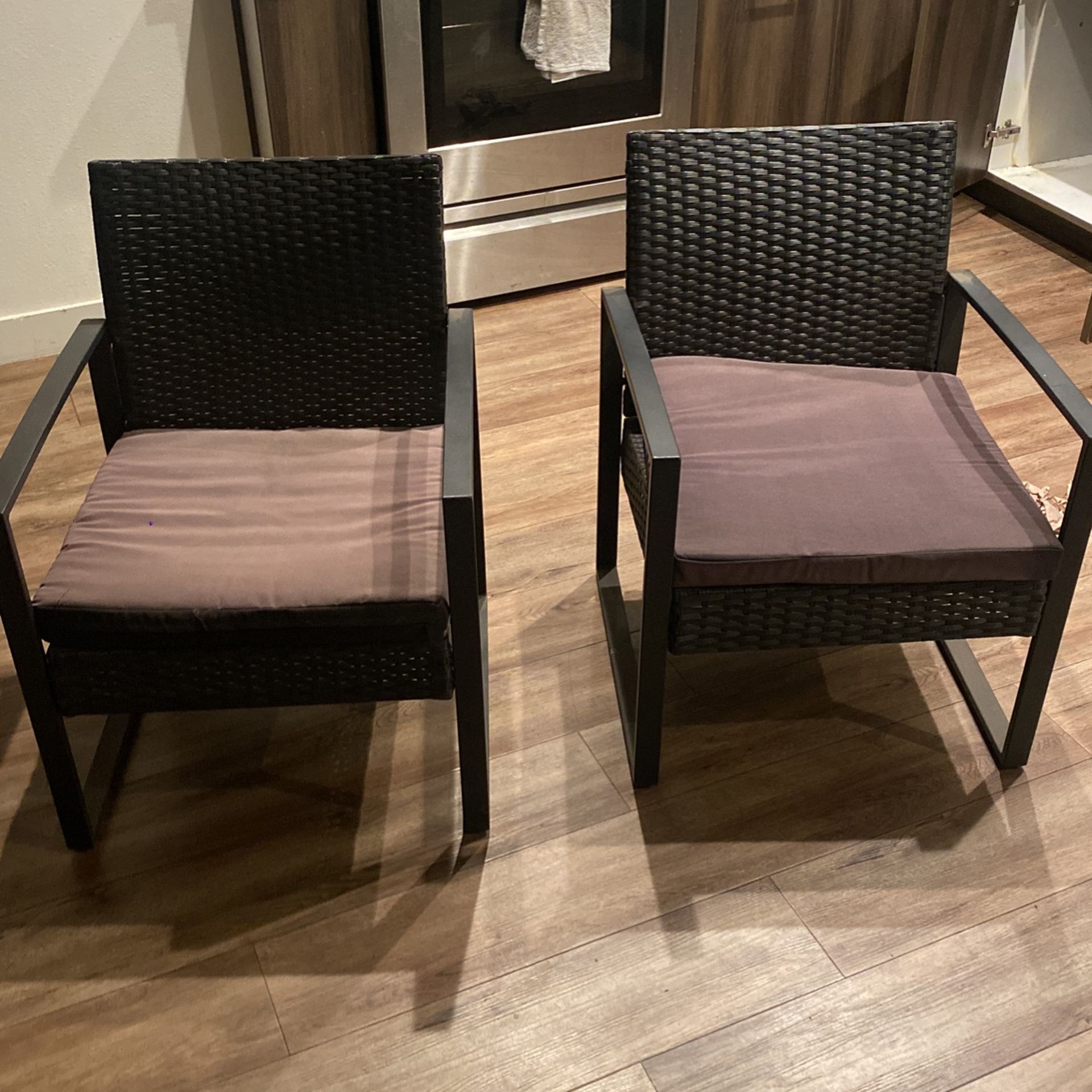 Patio Furniture - 2 Chairs & Table