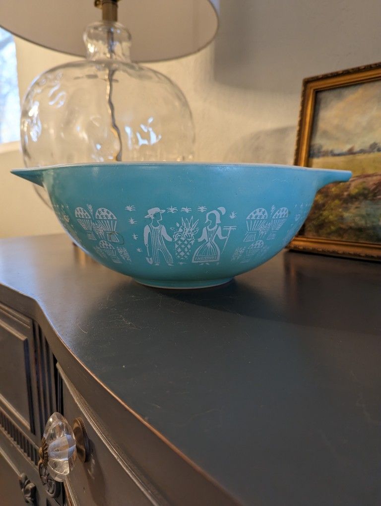 Vintage Pyrex Cinderella 444 4 QT 