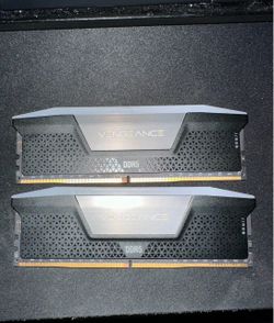 CORSAIR VENGEANCE RGB 6400MHZ DDR5 64GB(2x32GB) RAM