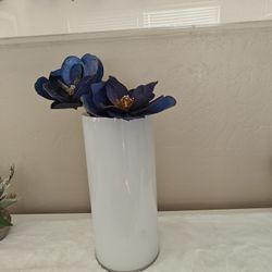 Modern Tall Glossy White Flower Vase