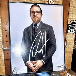 Charlie Hunnam Autograph